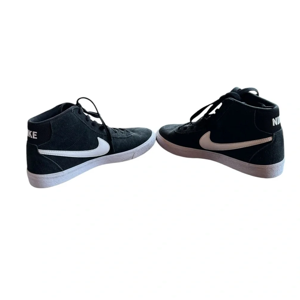 Nike nwob bruin